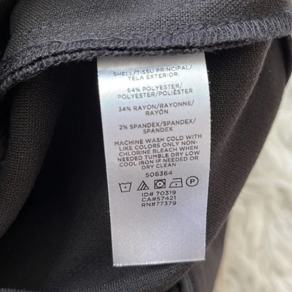 Ann Taylor Black Belted Pencil Skirt - Picture 4 of 4